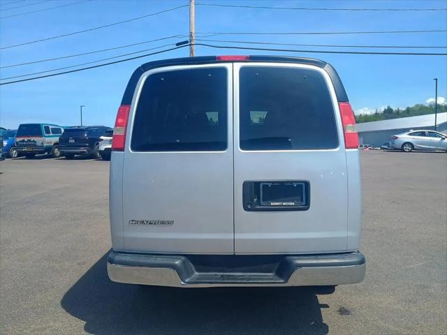 2017 Chevrolet Express LS