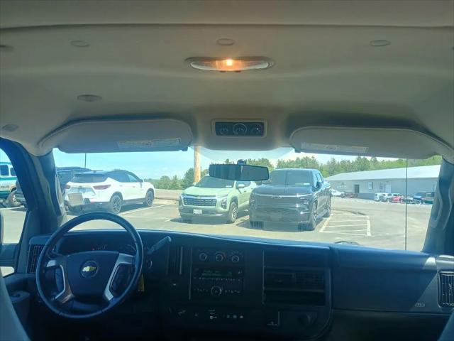2017 Chevrolet Express LS
