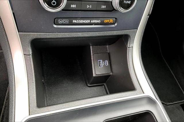 2023 Ford Edge SE