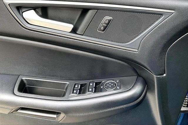 2023 Ford Edge SE
