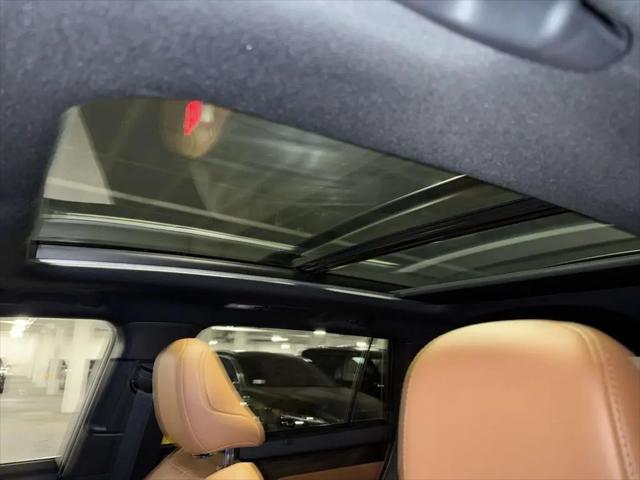 2025 Toyota Highlander Hybrid Platinum