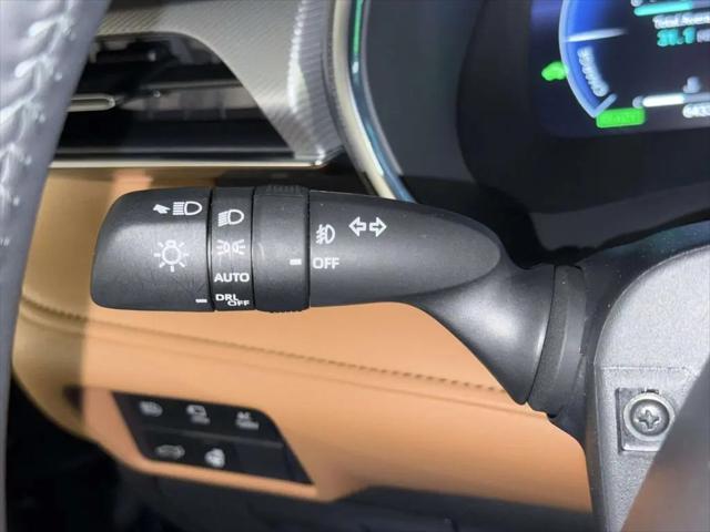 2025 Toyota Highlander Hybrid Platinum
