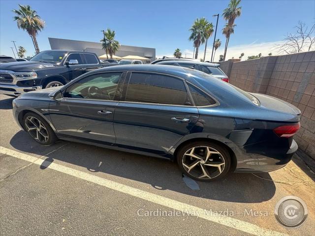 2020 Volkswagen Passat 2.0T R-Line