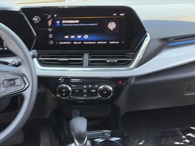 2025 Chevrolet Trax FWD LT