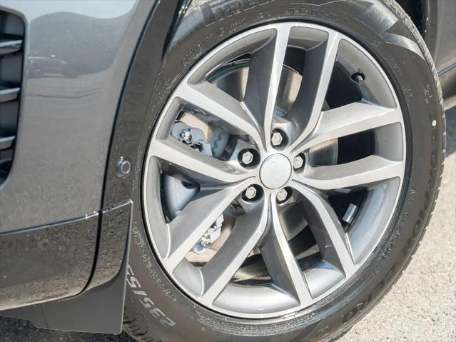 2026 Land Rover Discovery Sport Landmark