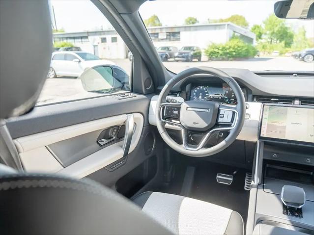 2026 Land Rover Discovery Sport Landmark