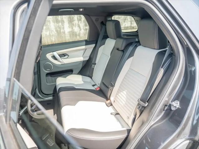 2026 Land Rover Discovery Sport Landmark