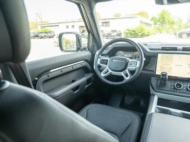 2026 Land Rover Defender P400 X-Dynamic SE