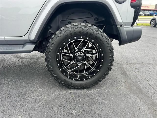 2020 Jeep Wrangler Sahara 4x4