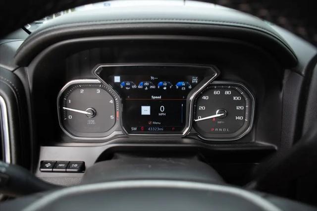 2023 GMC Sierra 3500HD 4WD Crew Cab Long Bed Denali