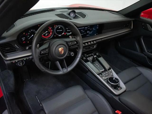 2023 Porsche 911 Carrera Cabriolet