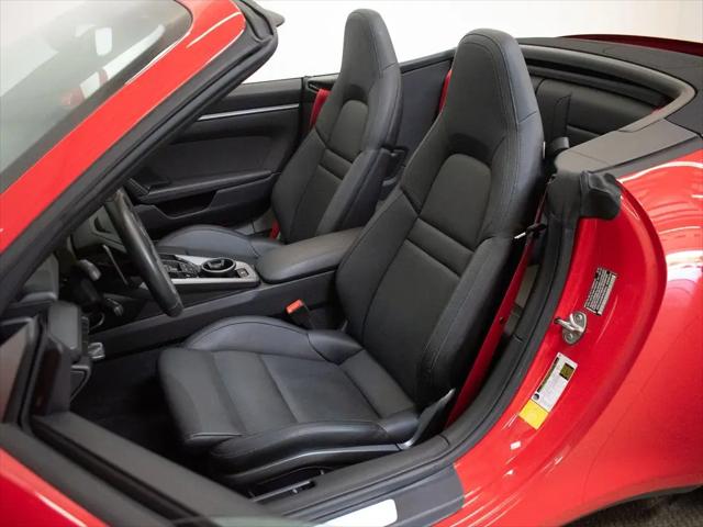 2023 Porsche 911 Carrera Cabriolet