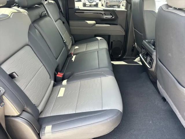2025 Chevrolet Silverado 2500HD 4WD Crew Cab Standard Bed ZR2