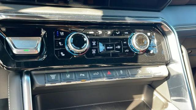 2026 GMC Sierra 2500HD Crew Cab, Standard Bed, Denali Ultimate, 4WD