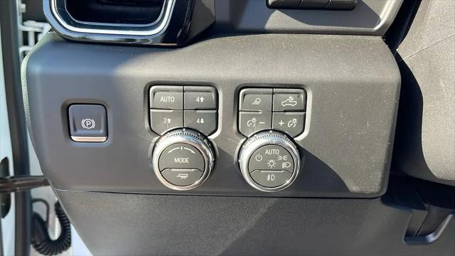 2026 GMC Sierra 2500HD Crew Cab, Standard Bed, Denali Ultimate, 4WD