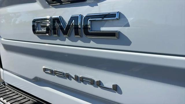 2026 GMC Sierra 2500HD Crew Cab, Standard Bed, Denali Ultimate, 4WD