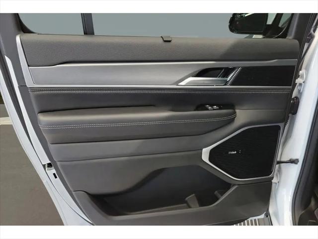 2026 Jeep Grand Wagoneer L Limited Reserve 4x4