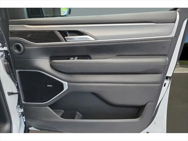 2026 Jeep Grand Wagoneer L Limited Reserve 4x4