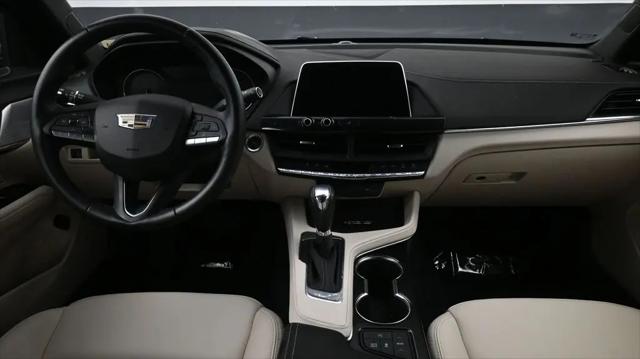 2023 Cadillac CT4 Luxury