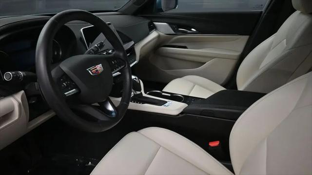 2023 Cadillac CT4 Luxury