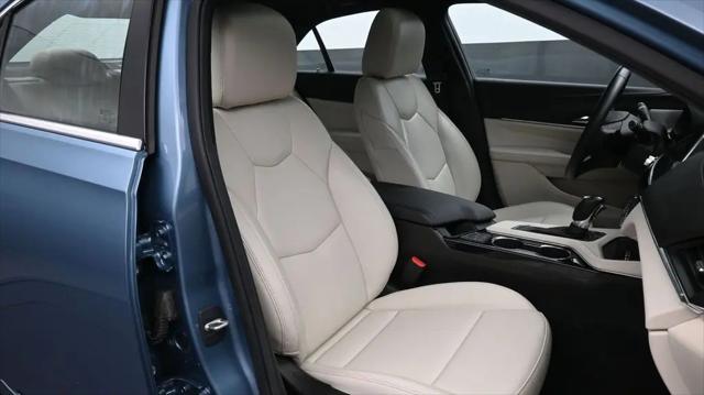 2023 Cadillac CT4 Luxury