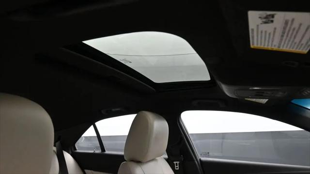 2023 Cadillac CT4 Luxury