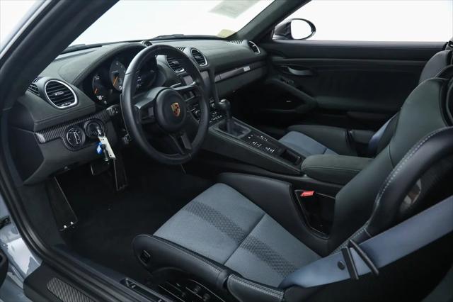 2023 Porsche 718 Cayman GT4 RS
