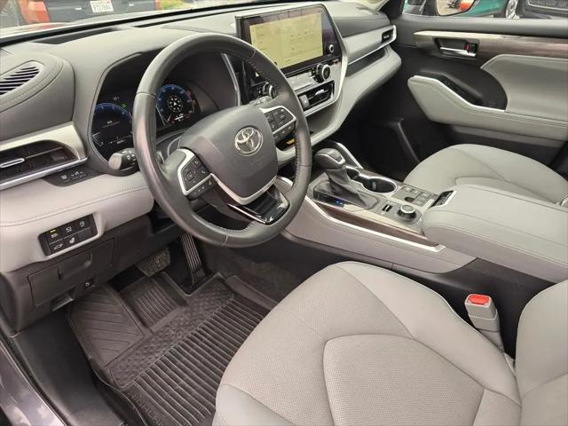2023 Toyota Highlander Platinum