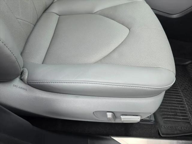 2023 Toyota Highlander Platinum