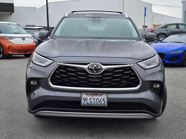 2023 Toyota Highlander Platinum