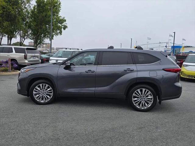 2023 Toyota Highlander Platinum