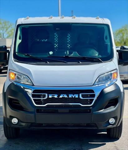 2025 Ram ProMaster 2500 Cargo Van Tradesman Low Roof 136" WB w/Pass Seat