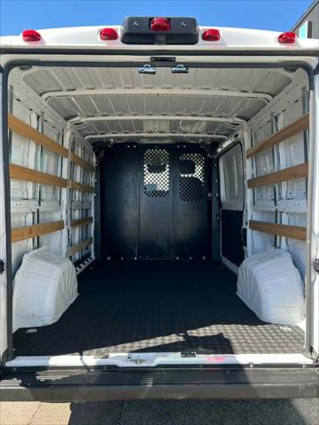 2025 Ram ProMaster 2500 Cargo Van Tradesman Low Roof 136" WB w/Pass Seat