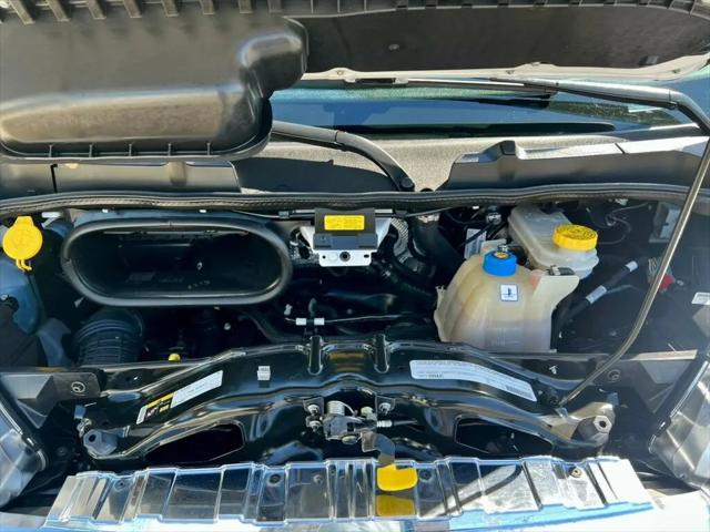 2025 Ram ProMaster 2500 Cargo Van Tradesman Low Roof 136" WB w/Pass Seat