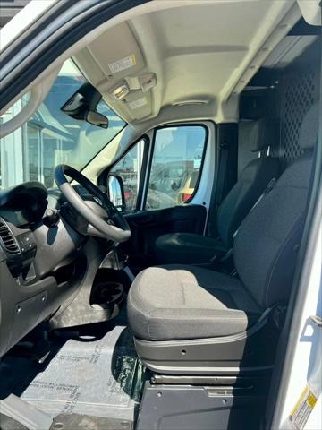 2025 Ram ProMaster 2500 Cargo Van Tradesman Low Roof 136" WB w/Pass Seat