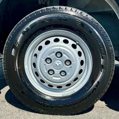 2025 Ram ProMaster 2500 Cargo Van Tradesman Low Roof 136" WB w/Pass Seat