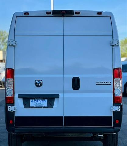 2025 Ram ProMaster 2500 Cargo Van Tradesman High Roof 159" WB w/Pass Seat