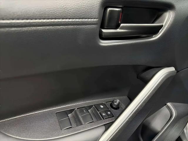 2025 Toyota Corolla Cross LE