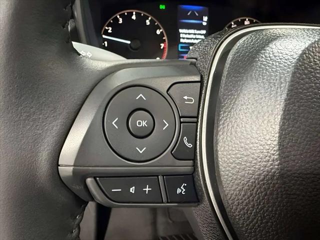2025 Toyota Corolla Cross LE