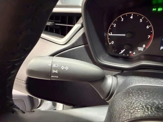 2025 Toyota Corolla Cross LE