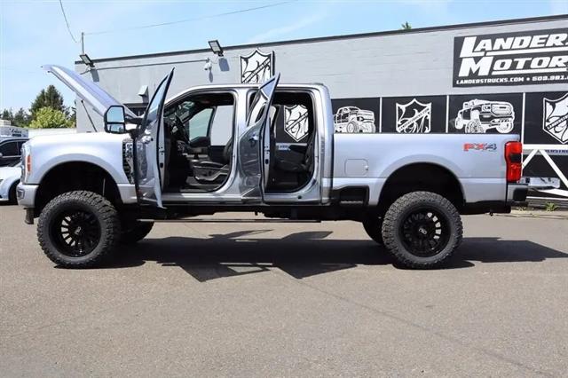 2023 Ford F-350 Platinum