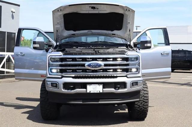 2023 Ford F-350 Platinum