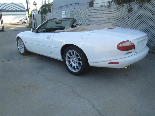 1998 Jaguar XK8 Standard