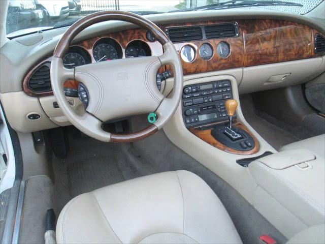 1998 Jaguar XK8 Standard