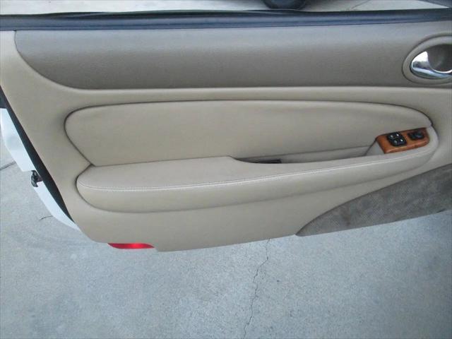 1998 Jaguar XK8 Standard