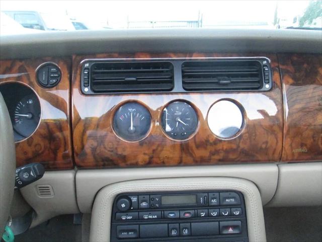 1998 Jaguar XK8 Standard