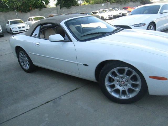 1998 Jaguar XK8 Standard
