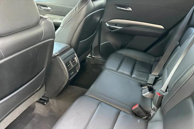 2023 Cadillac XT4 AWD Premium Luxury