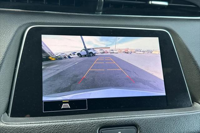 2023 Cadillac XT4 AWD Premium Luxury