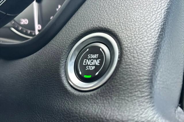 2023 Cadillac XT4 AWD Premium Luxury